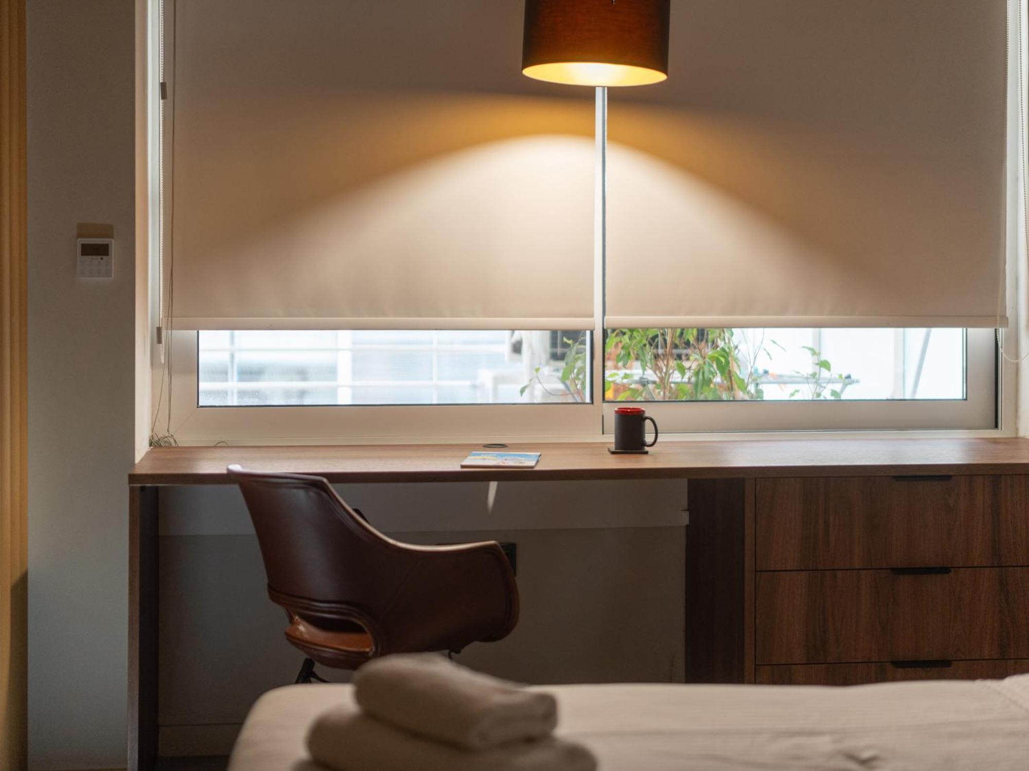 A Place 4U No6 - City Escape With Balcony Lounge & Open Living Space Athens Exterior photo