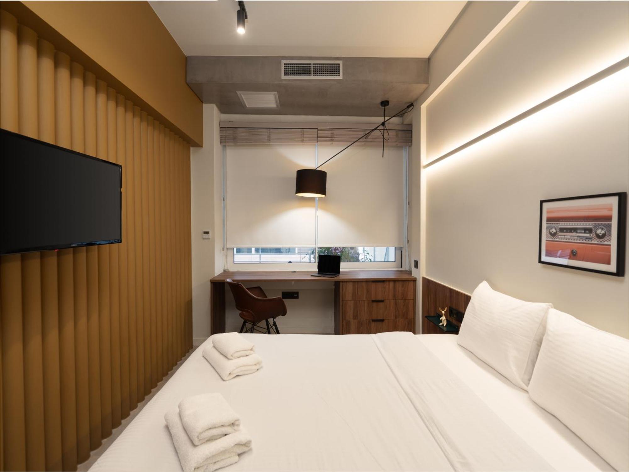 A Place 4U No6 - City Escape With Balcony Lounge & Open Living Space Athens Exterior photo